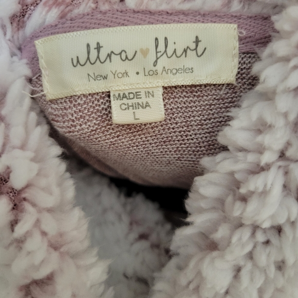 NWT, Sherpa lined funnel neck sweatshirt, super soft, size large - Picture 3 of 5